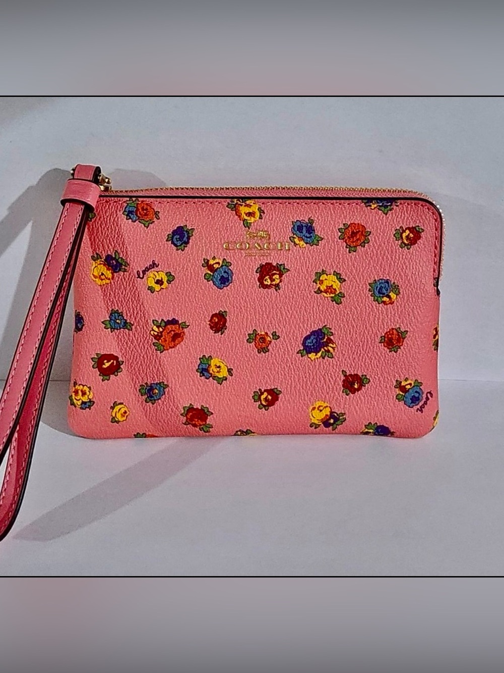 Coach Corner Zip Leather Wristlet Floral Rose Print pink Cards Cash Keys